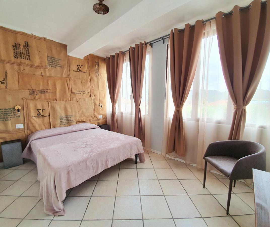 1928 Guest House Pogno ภายนอก รูปภาพ