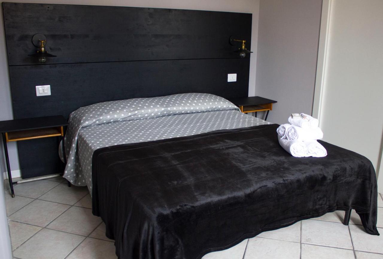 1928 Guest House Pogno ภายนอก รูปภาพ